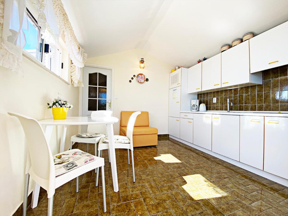 Apartments And Rooms Katarina Živogošće Eksteriør bilde