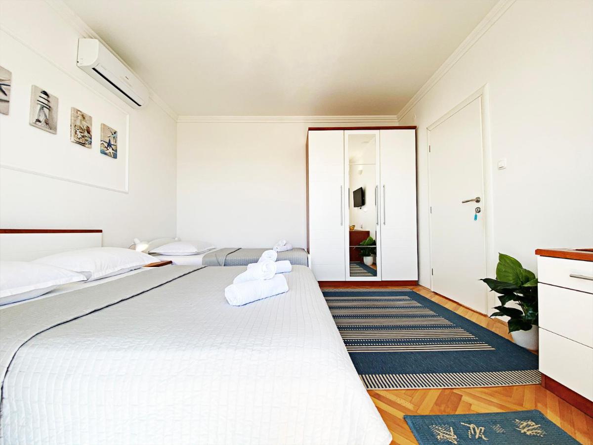 Apartments And Rooms Katarina Živogošće Eksteriør bilde